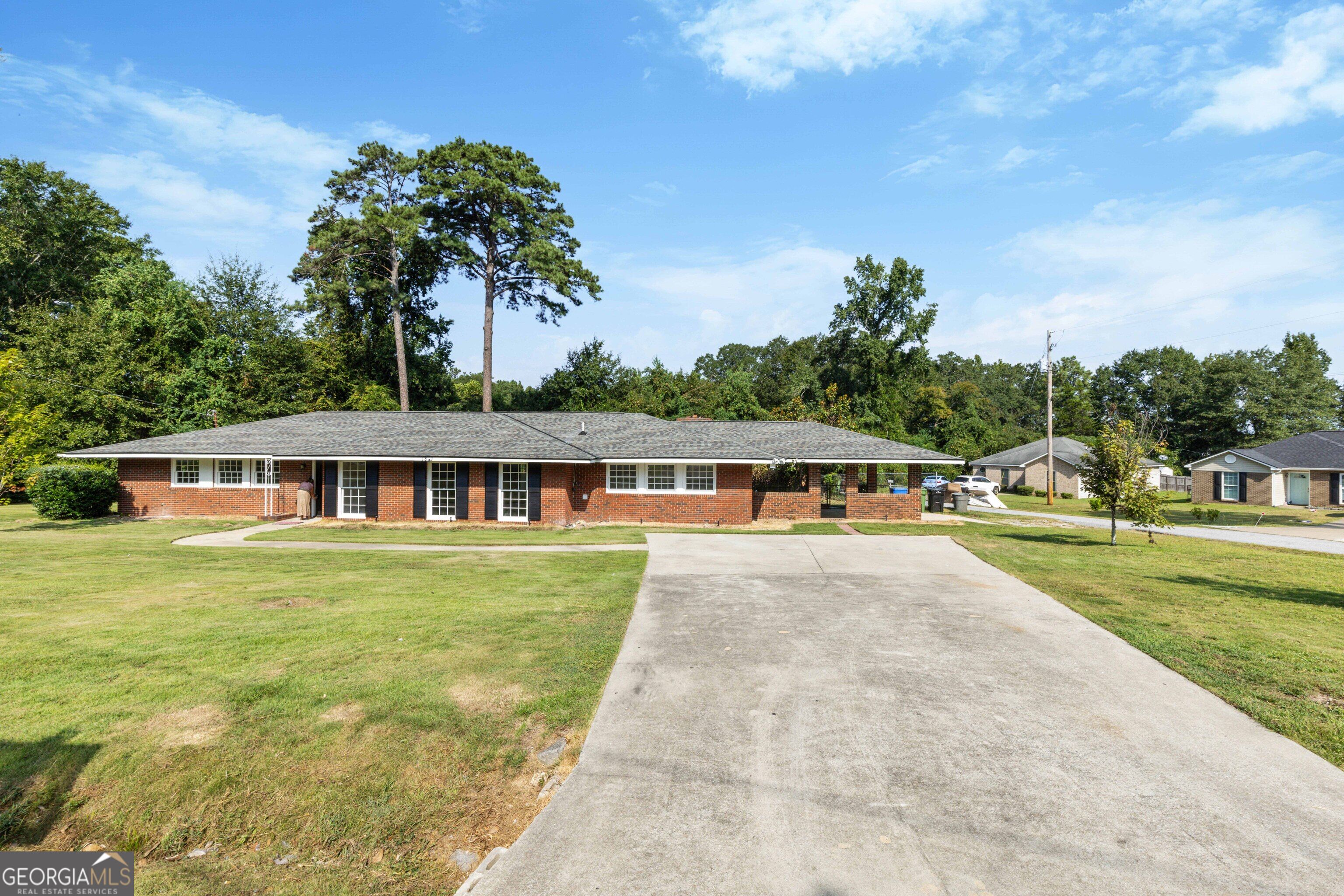 1841 Celeste Drive