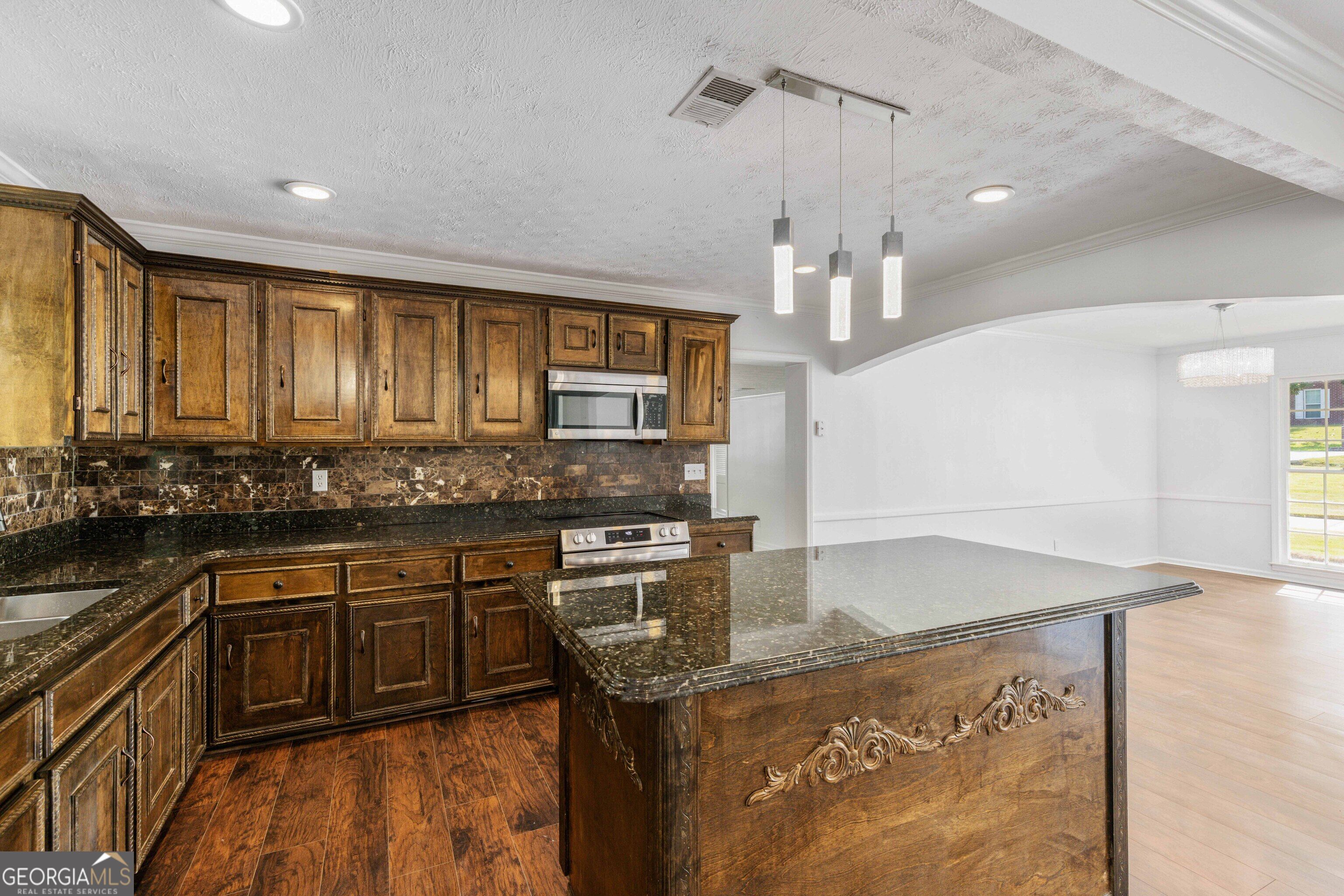 1841 Celeste Drive