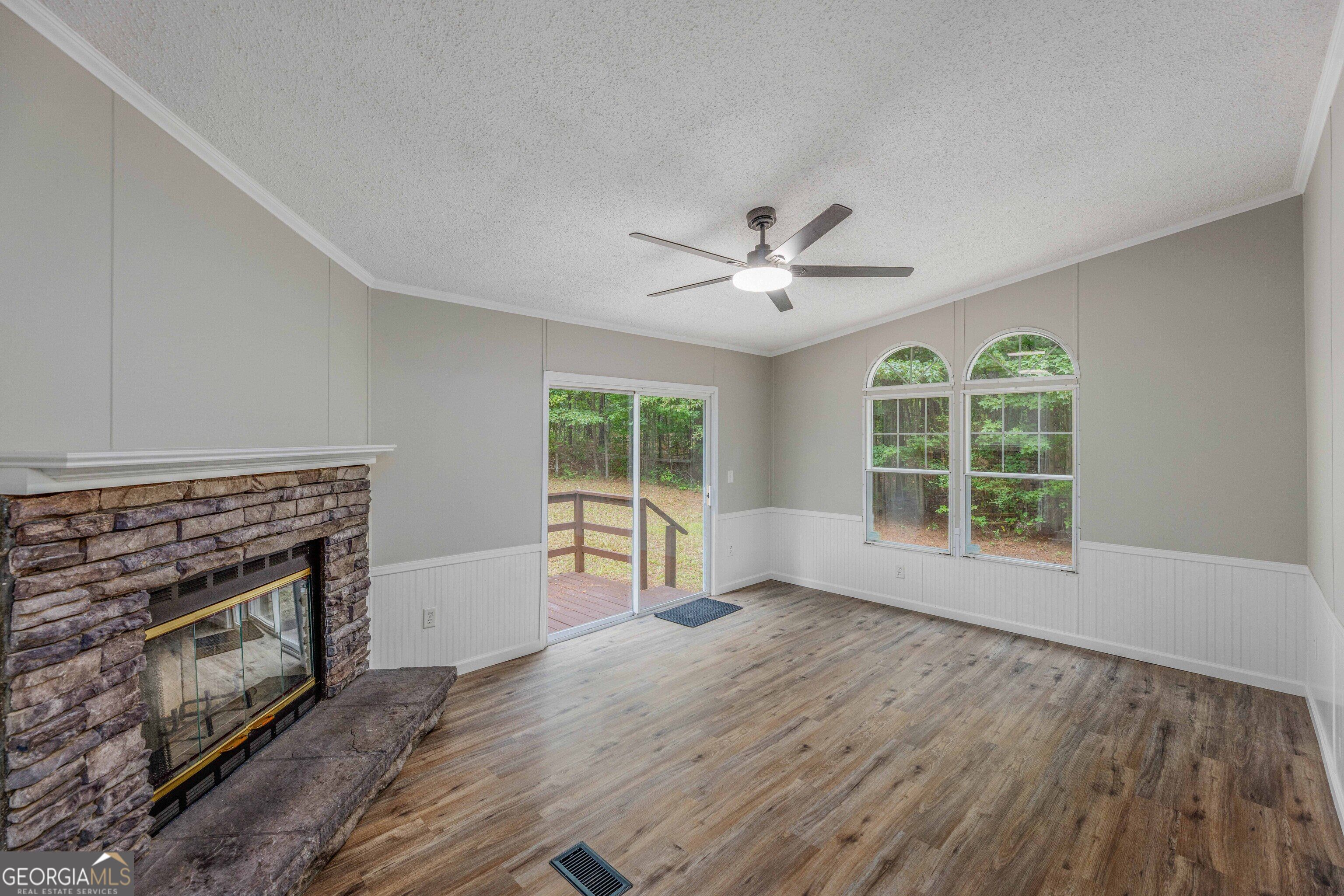 17 Cottonwood Drive