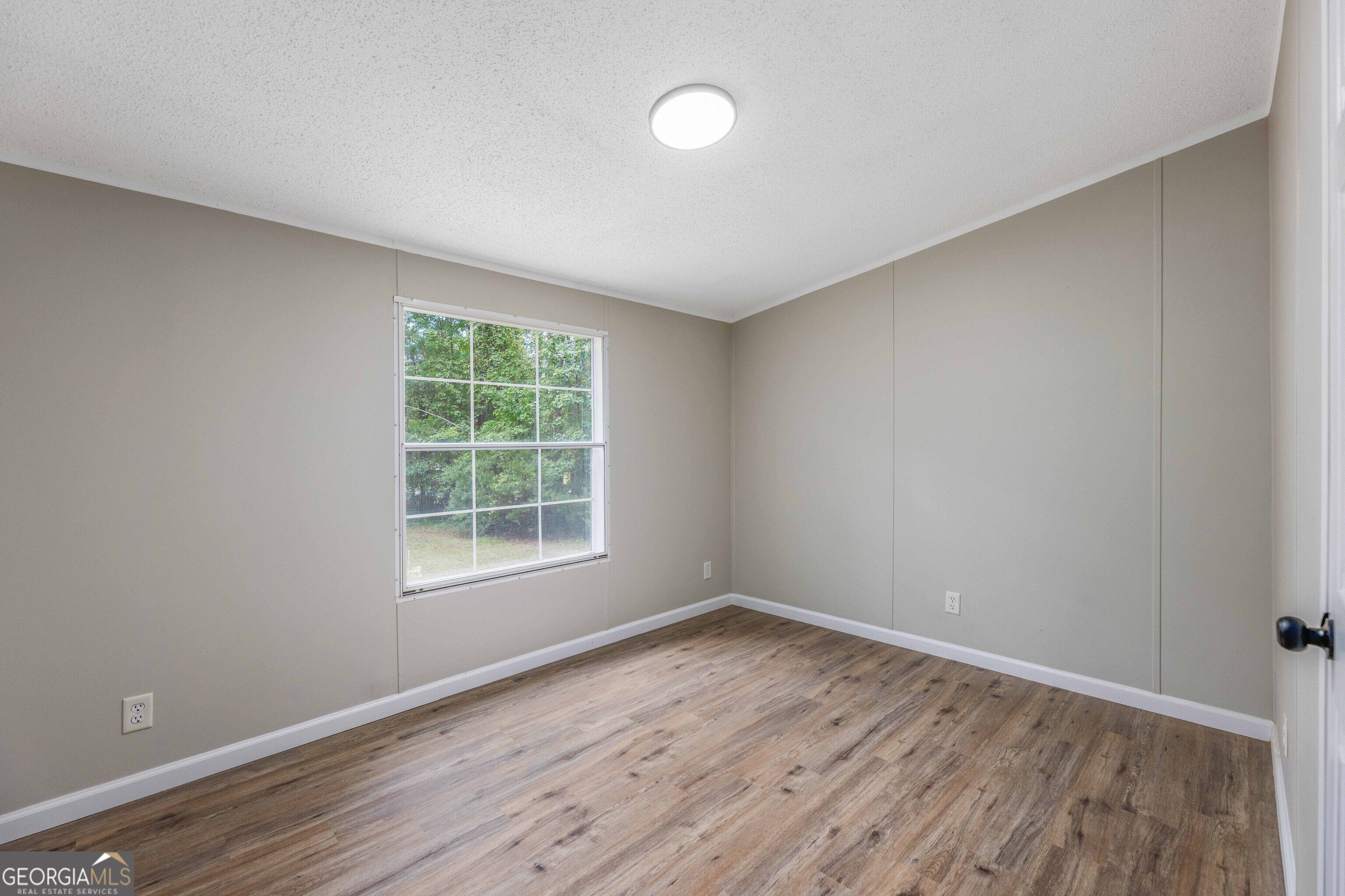 17 Cottonwood Drive