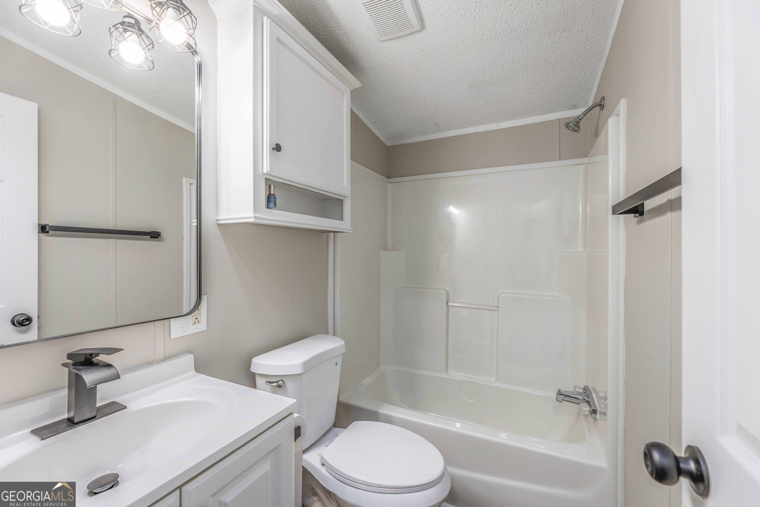 17 Cottonwood Drive