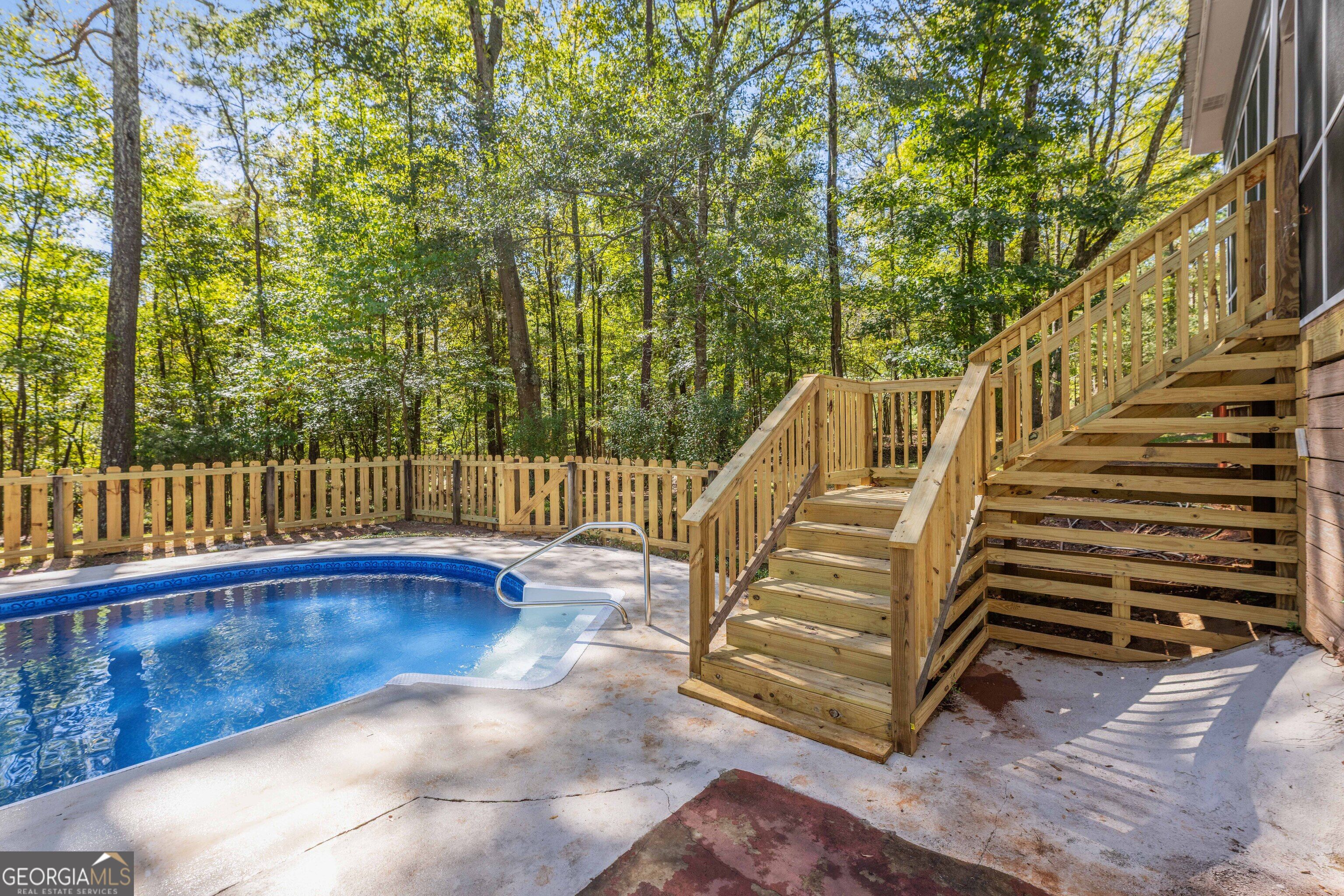 945 Deer Run Drive
