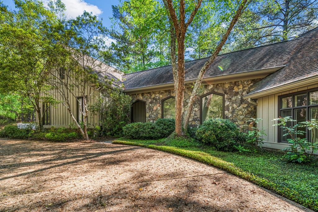 4 Mountain Ridge Court