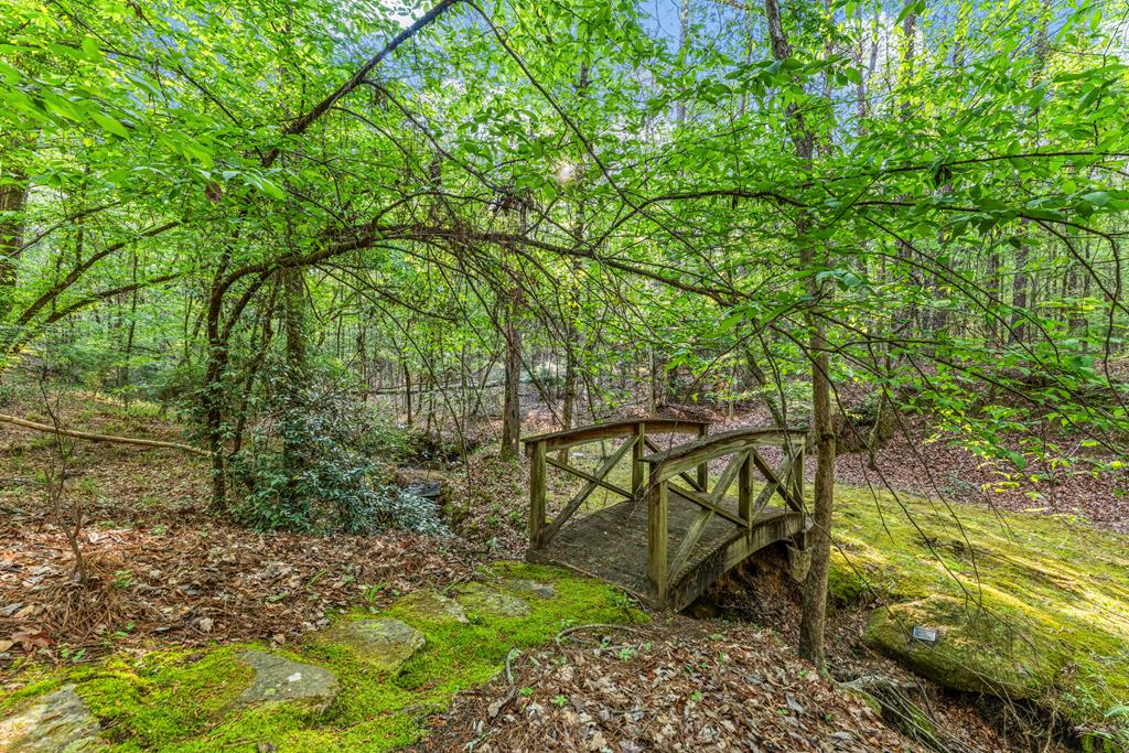 4 Mountain Ridge Court