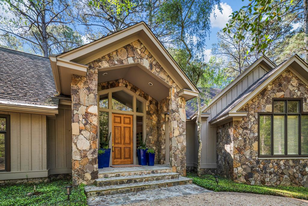 4 Mountain Ridge Court