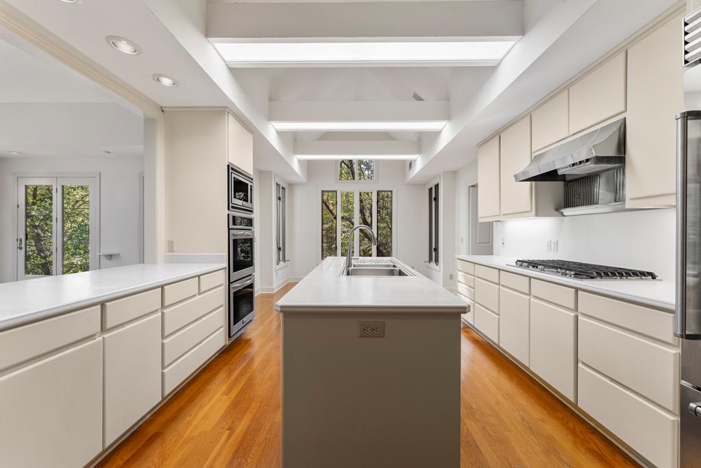 4 Mountain Ridge Court