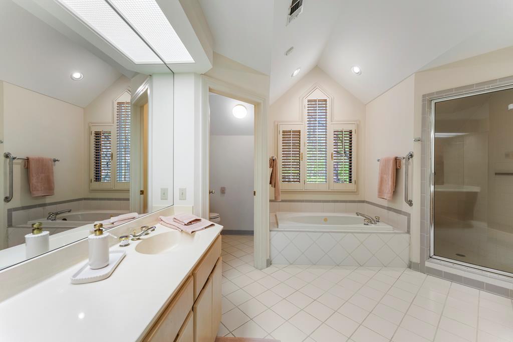 4 Mountain Ridge Court