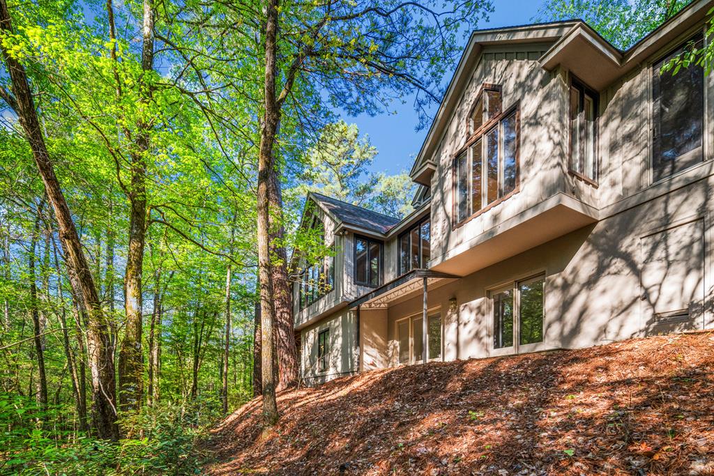 4 Mountain Ridge Court