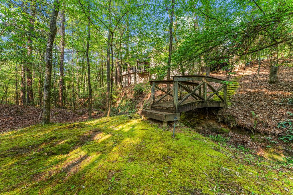 4 Mountain Ridge Court