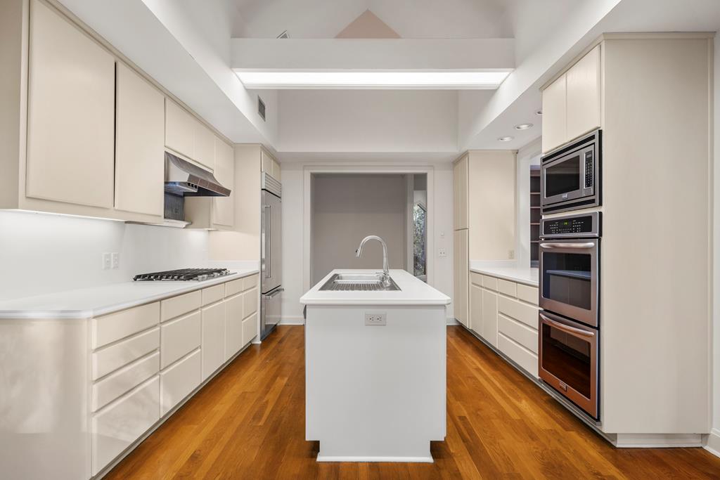 4 Mountain Ridge Court