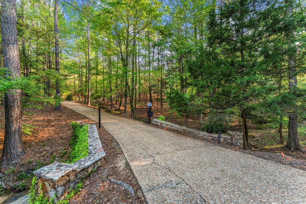 4 Mountain Ridge Court