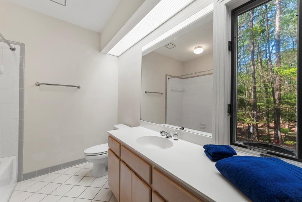 4 Mountain Ridge Court