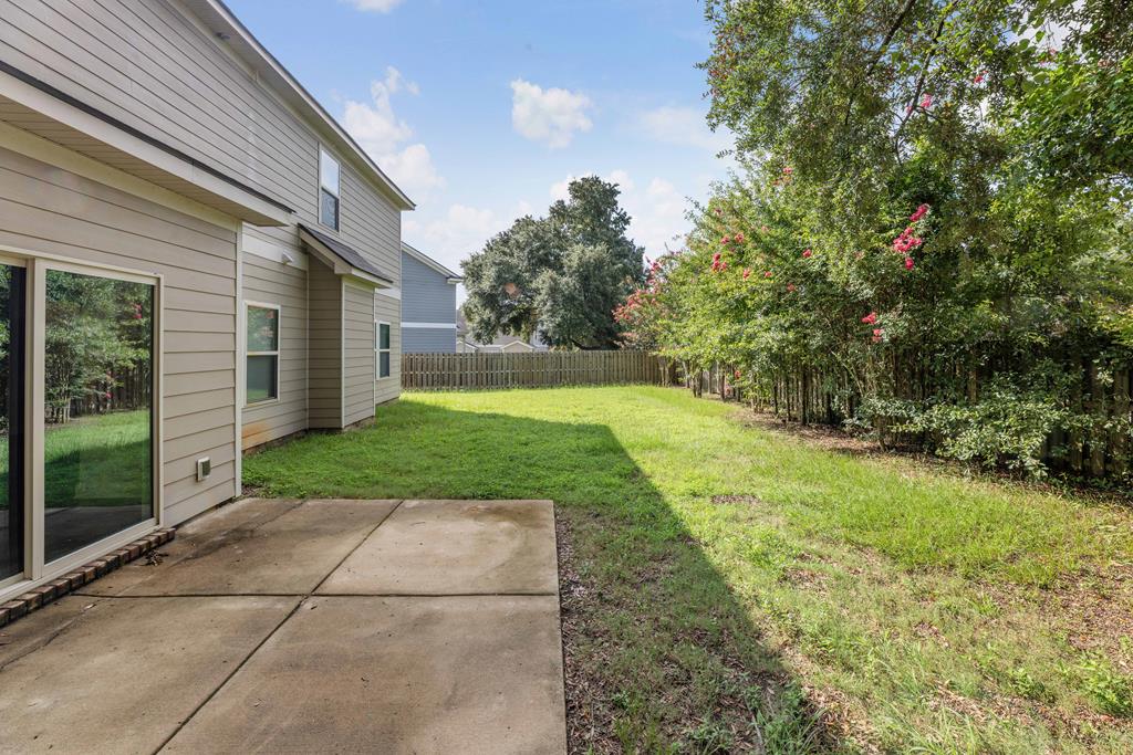 112 White Oak Drive