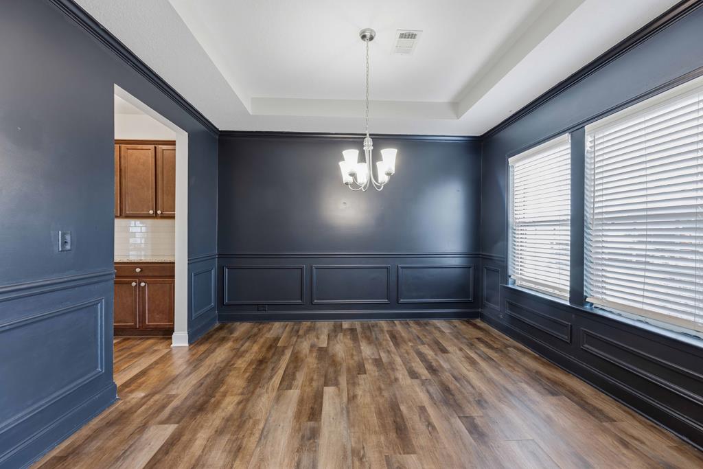 112 White Oak Drive