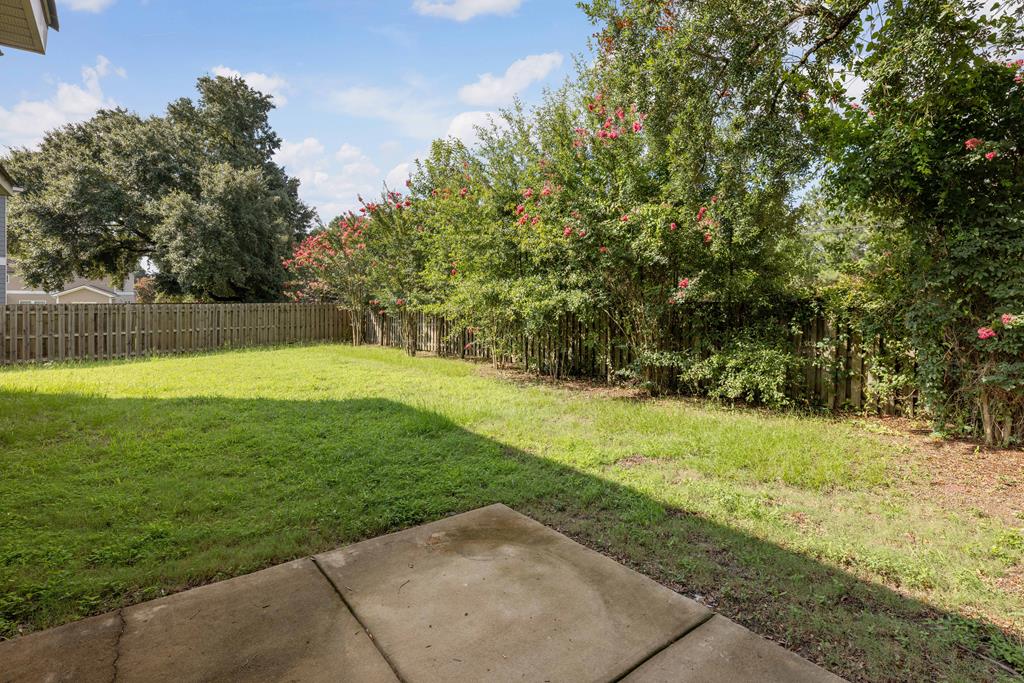112 White Oak Drive