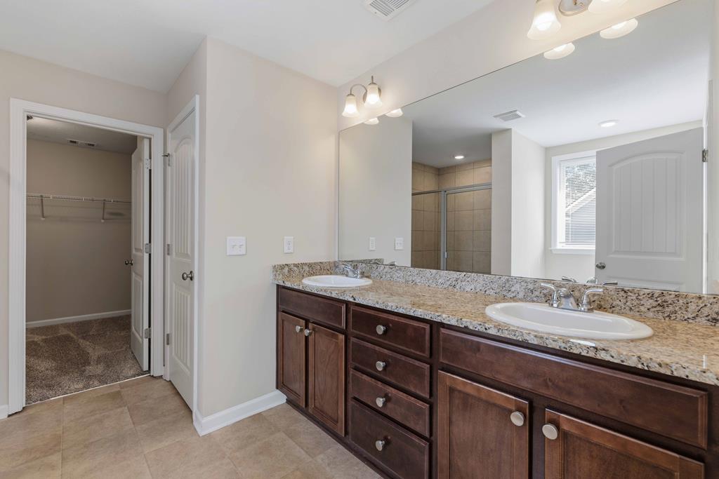 112 White Oak Drive
