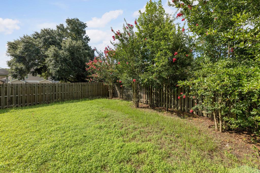 112 White Oak Drive