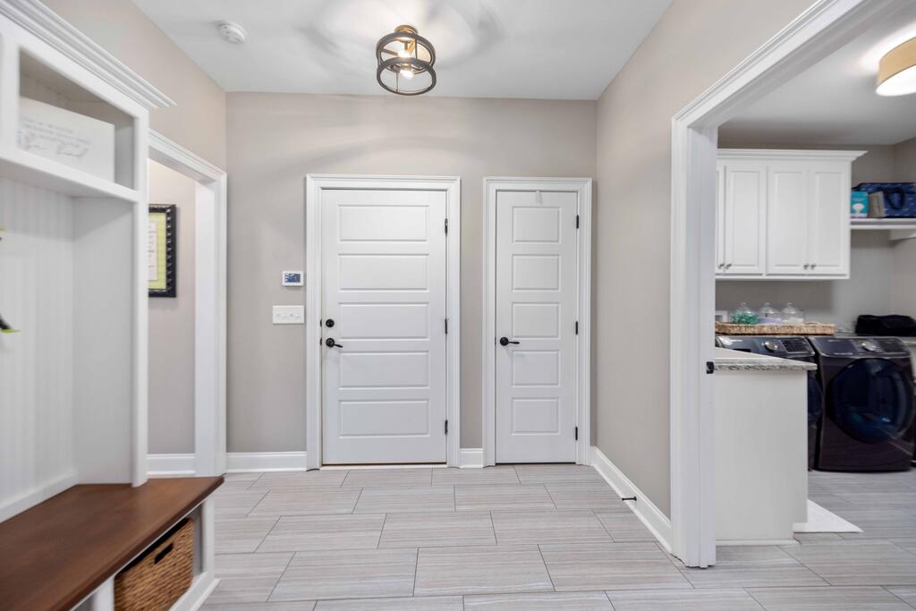 1456 Lee Road 2204