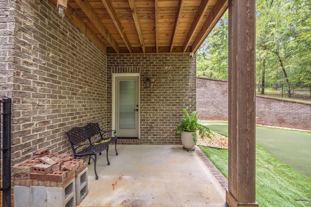 1456 Lee Road 2204