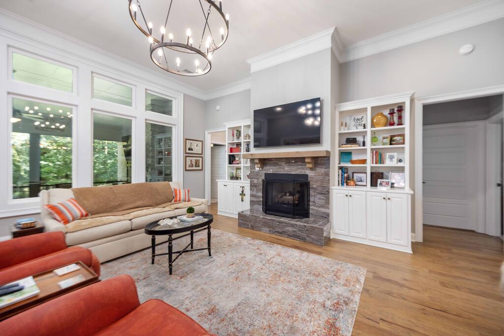 1456 Lee Road 2204