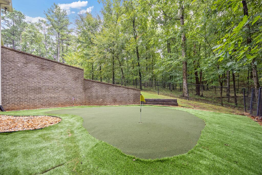 1456 Lee Road 2204