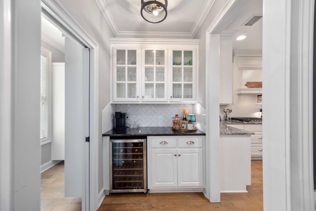1456 Lee Road 2204