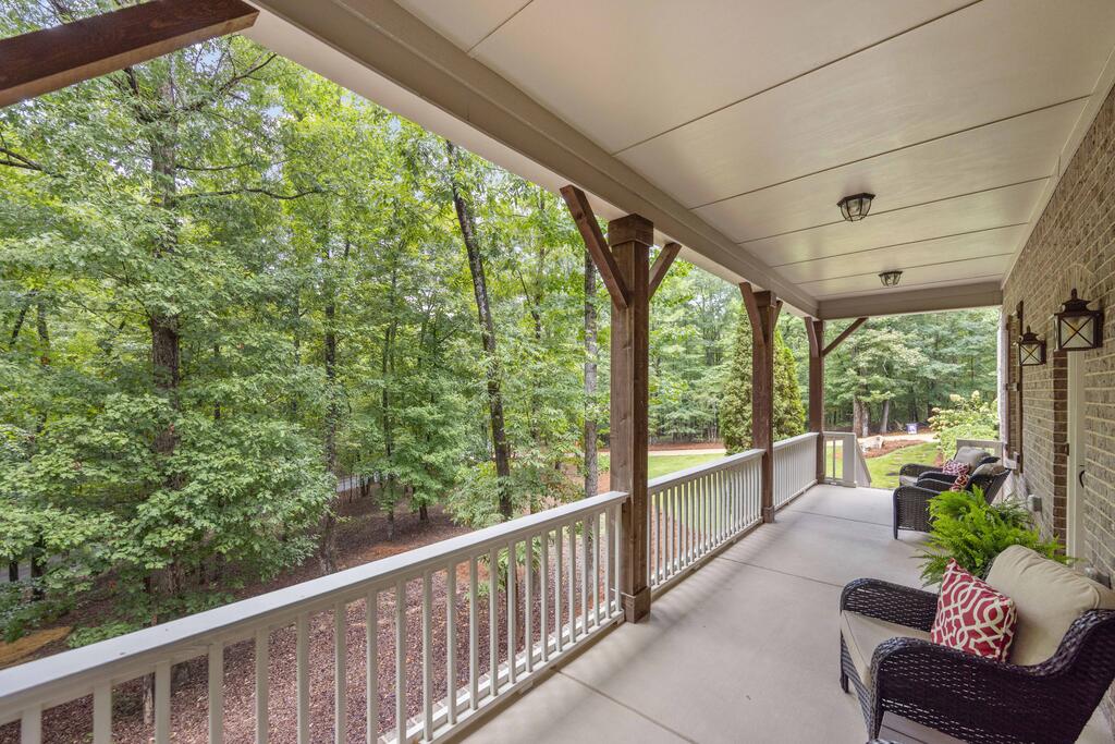 1456 Lee Road 2204