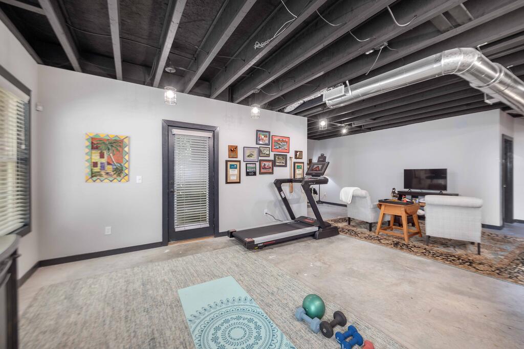 1456 Lee Road 2204