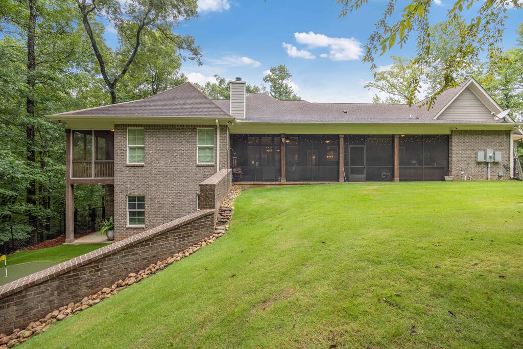 1456 Lee Road 2204