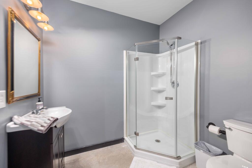 1456 Lee Road 2204