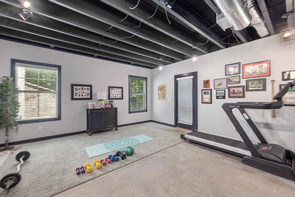 1456 Lee Road 2204