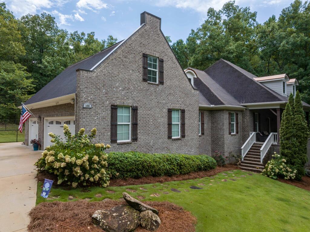 1456 Lee Road 2204