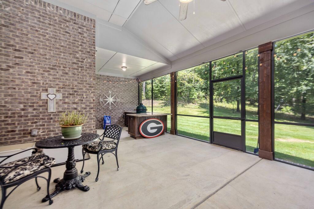 1456 Lee Road 2204