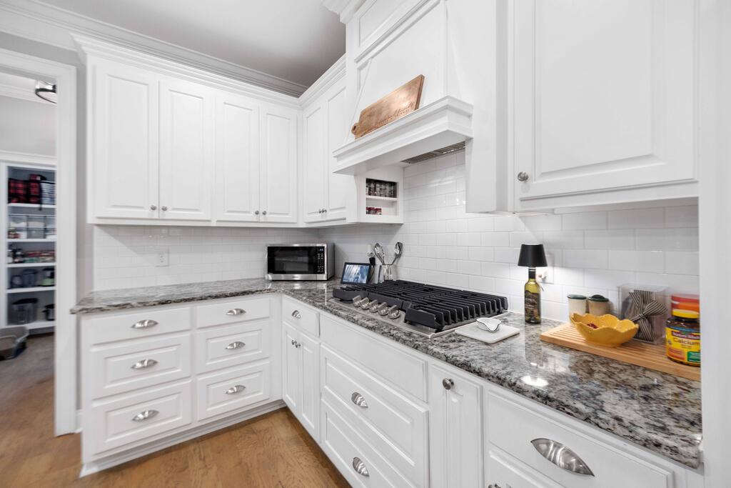 1456 Lee Road 2204