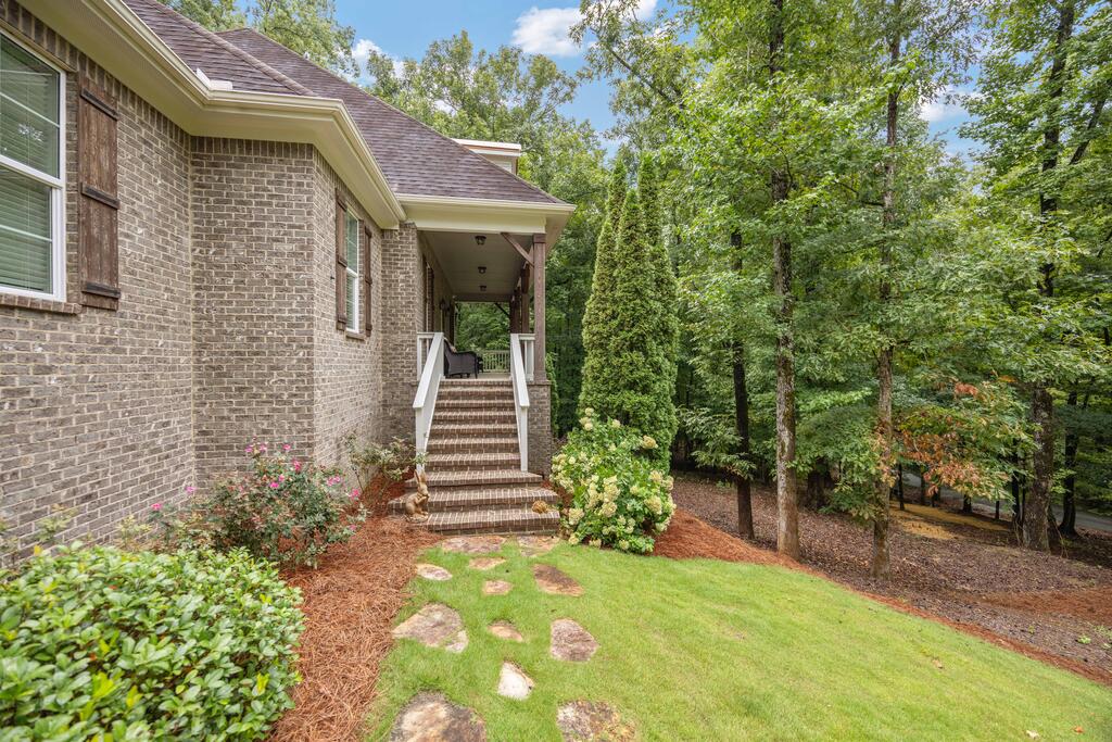 1456 Lee Road 2204