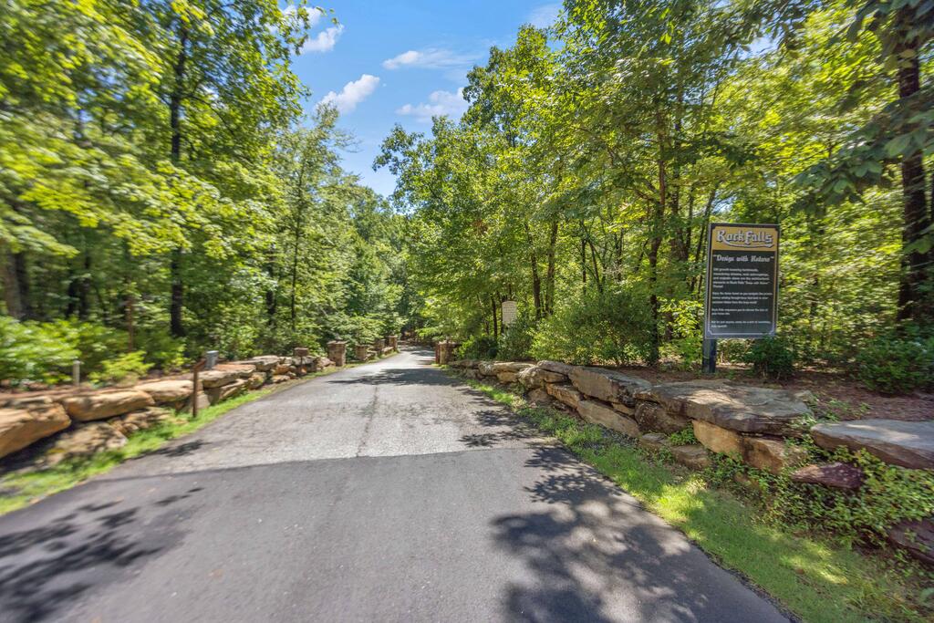 1456 Lee Road 2204