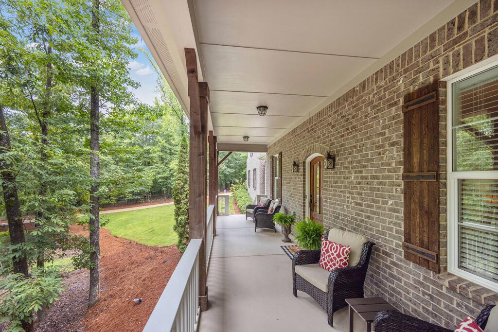 1456 Lee Road 2204