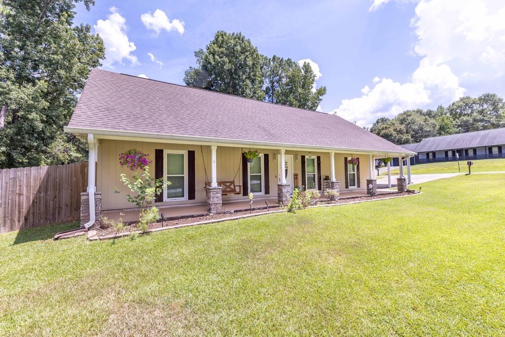 11 Lee Road 0509