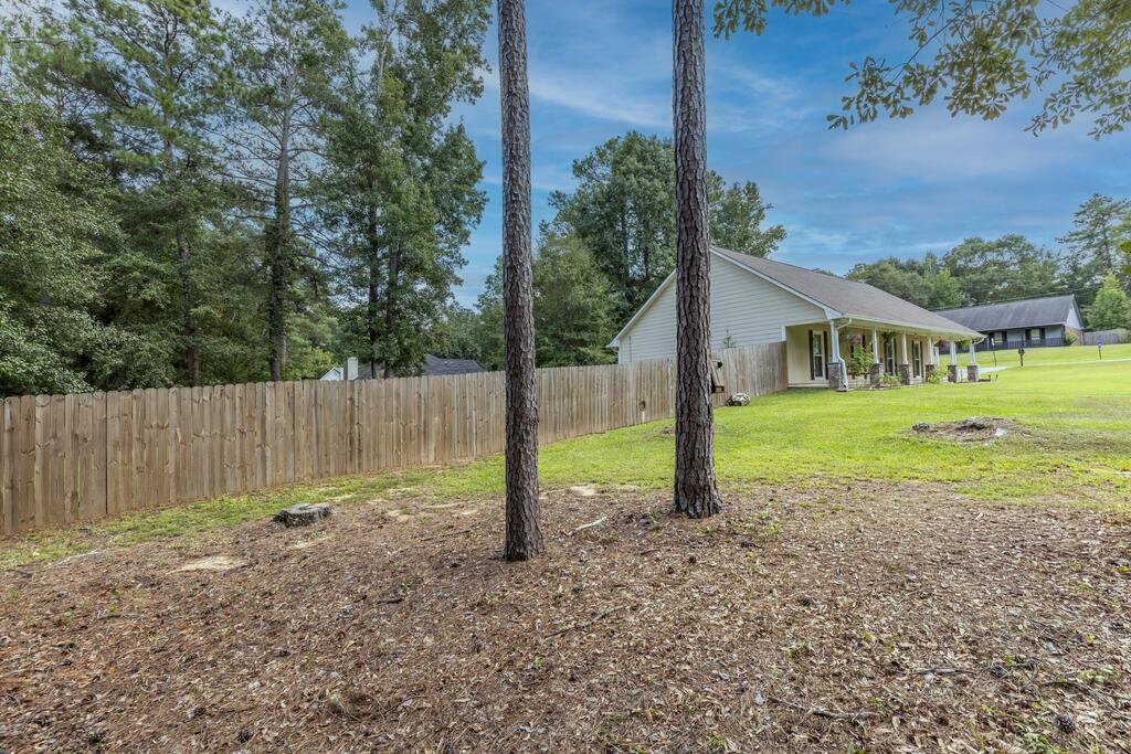 11 Lee Road 0509