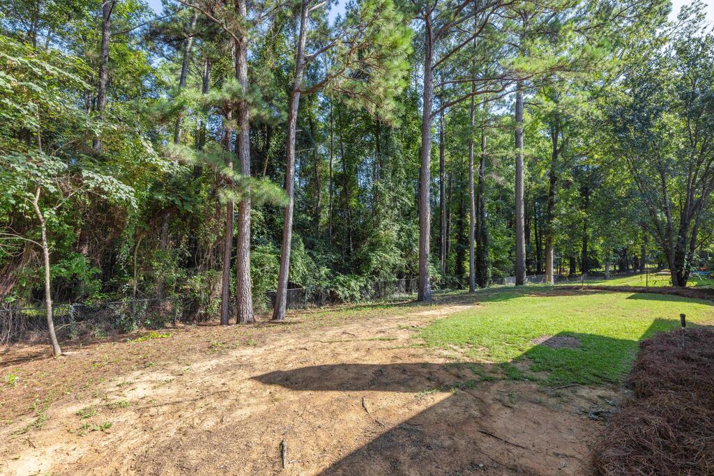 1107 Laurelwood Road