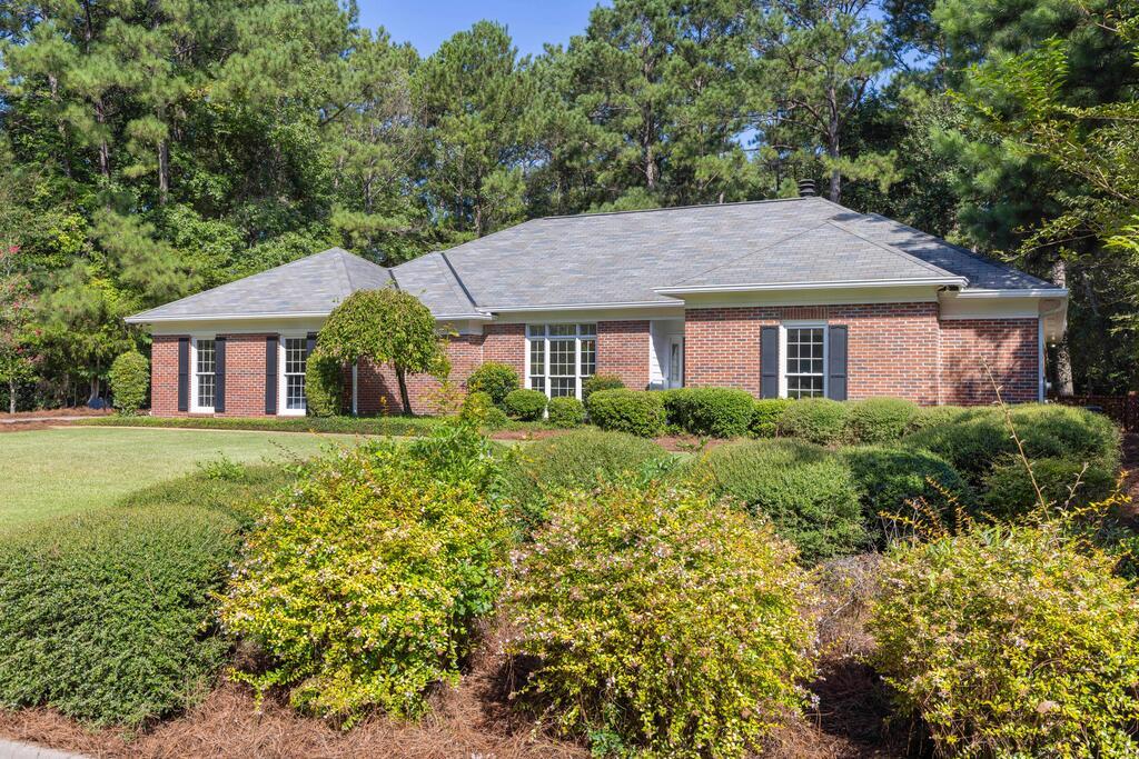 1107 Laurelwood Road