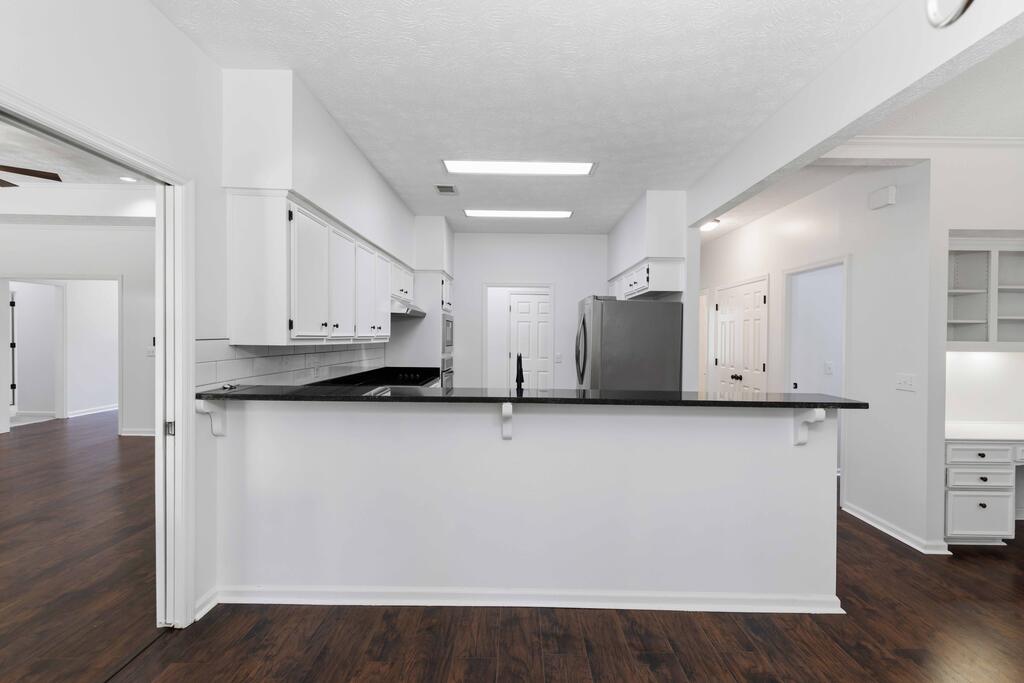 1107 Laurelwood Road
