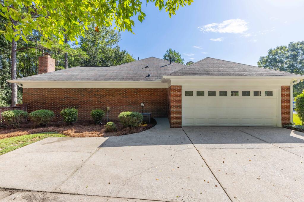1107 Laurelwood Road