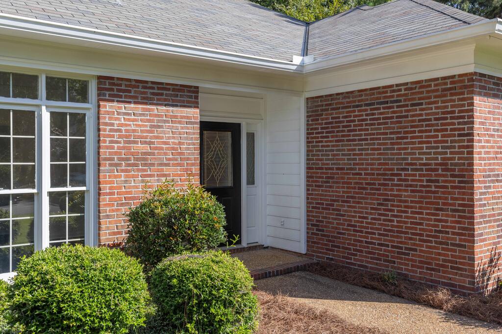 1107 Laurelwood Road