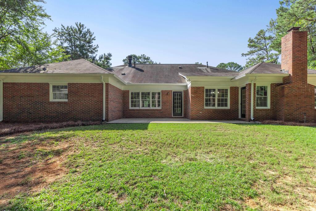 1107 Laurelwood Road