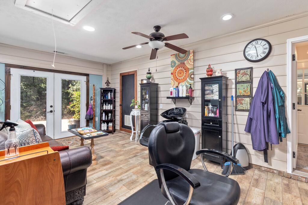 6811 Mobley Road