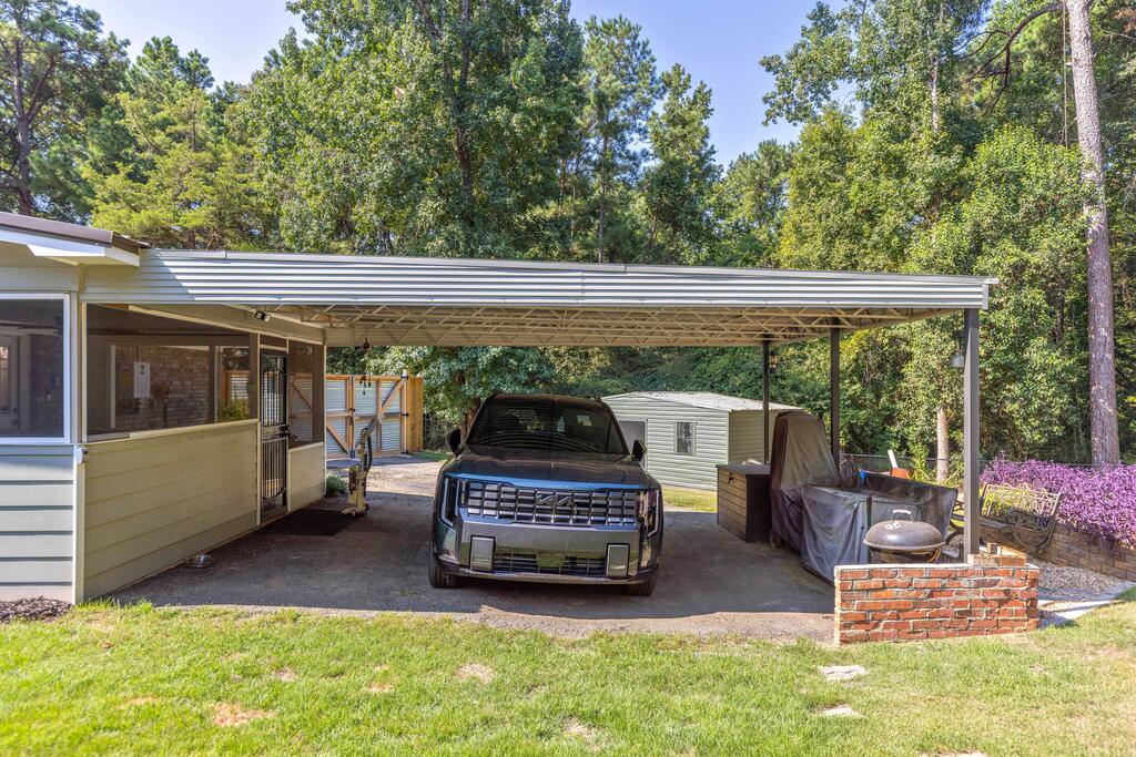 6811 Mobley Road
