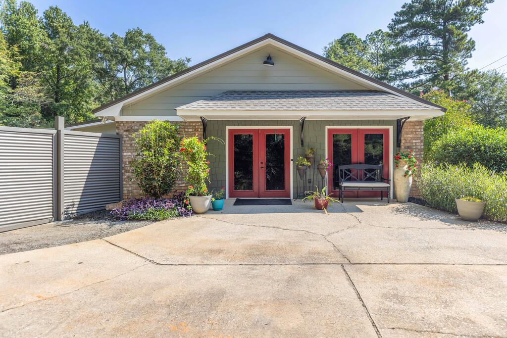 6811 Mobley Road