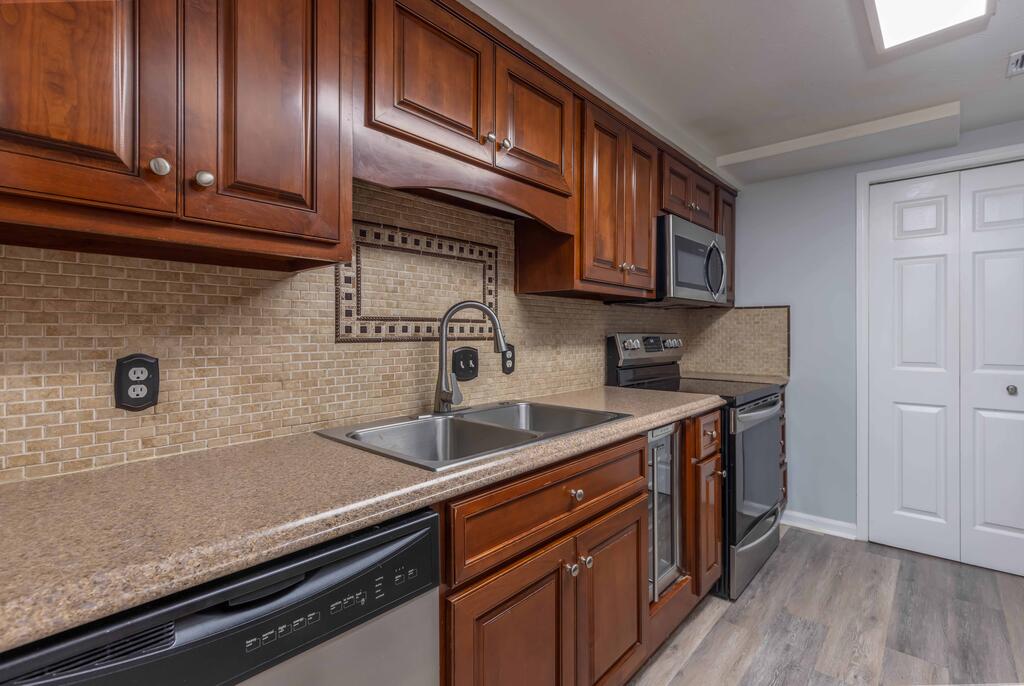 6101 River Road # 13