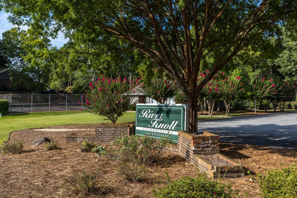 6101 River Road # 13